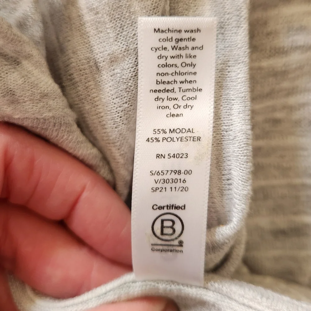 Athleta Gray Stripe Breezy Sleeveless Top, Small - Picture 9 of 9